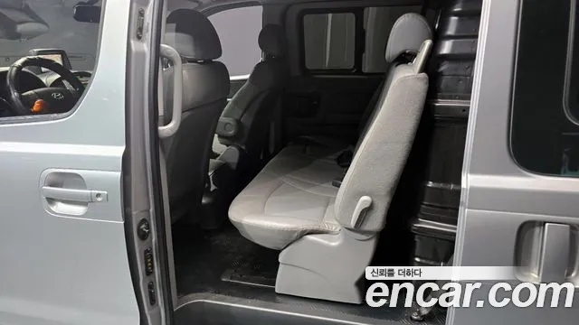 Hyundai Starex 2014 — фото 16