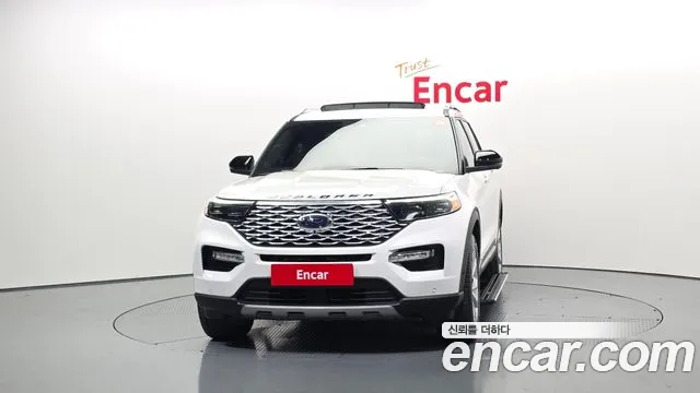 Ford Explorer 2022 — фото 3
