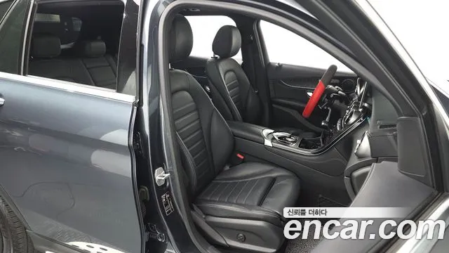 Mercedes-Benz GLC-Class 2016 — фото 12