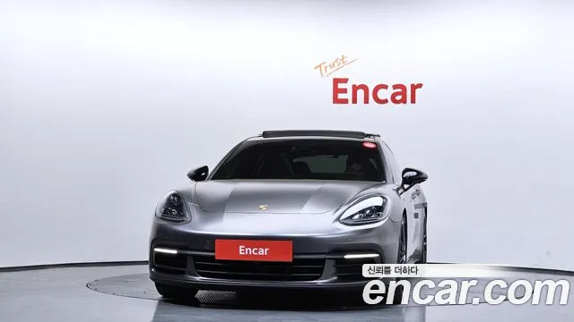 Porsche Panamera 2018 — фото 3