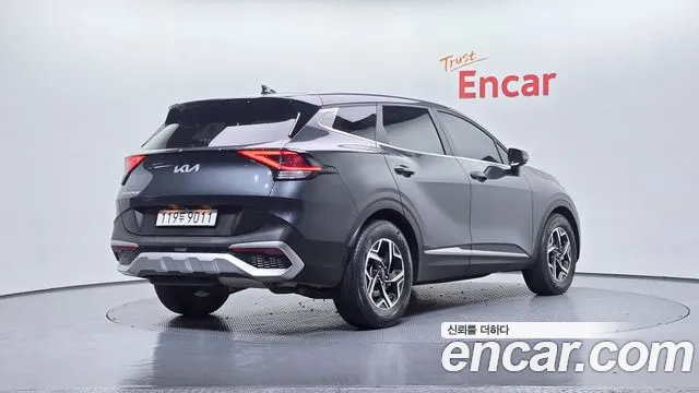 Kia Sportage 2023 — фото 2