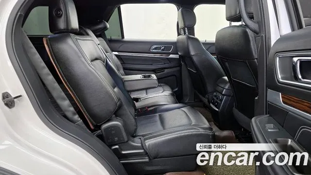 Ford Explorer 2017 — фото 12