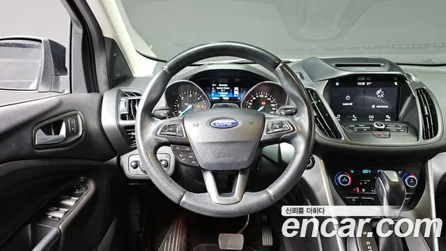 Ford Kuga 2017 — фото 13