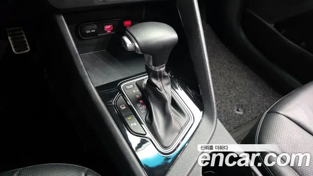 Kia Niro 2021 — фото 12