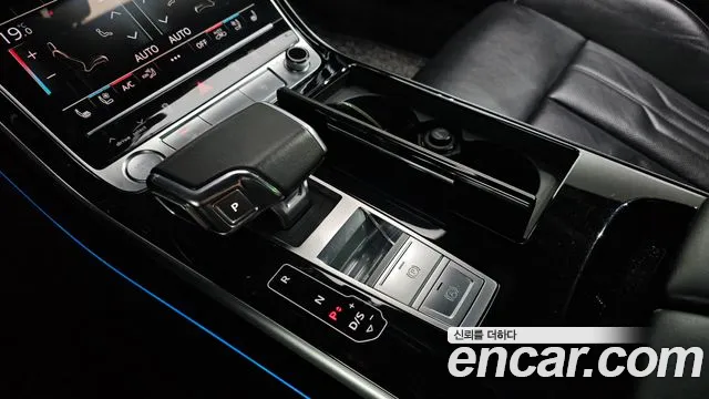 Audi A8 2020 — фото 9