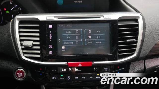 Honda Accord 2017 — фото 16