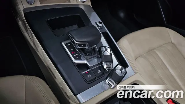 Audi Q5 2022 — фото 12