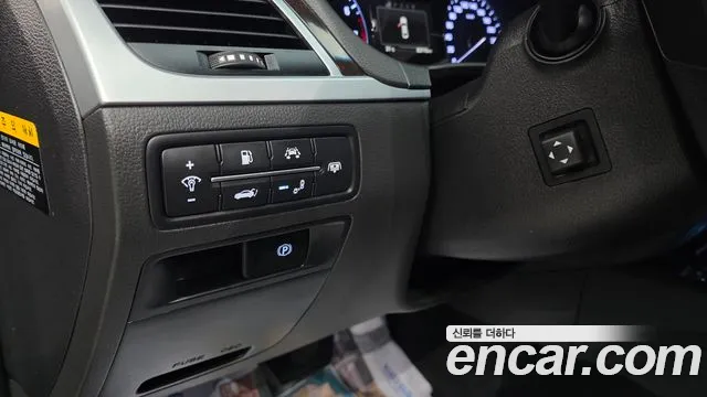 Hyundai Genesis 2016 — фото 14