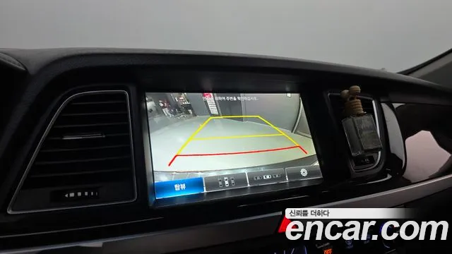 Hyundai Genesis 2016 — фото 18