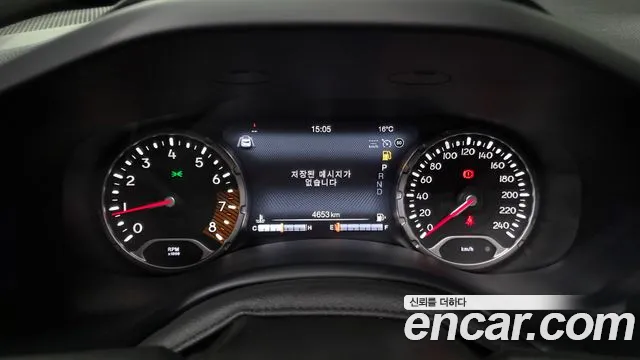 Jeep Renegade 2023 — фото 11