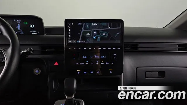 Hyundai Staria 2024 — фото 14