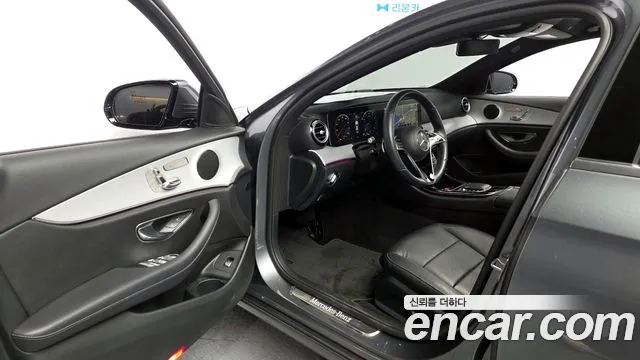 Mercedes-Benz E-Class 2021 — фото 13