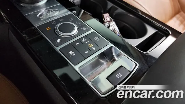 Land Rover Discovery 2020 — фото 12