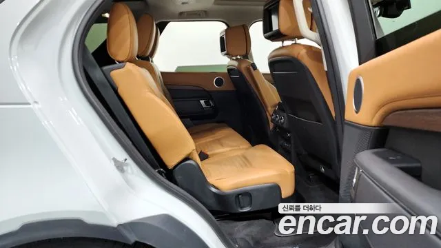 Land Rover Discovery 2020 — фото 18