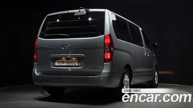 Hyundai Starex 2014 — фото 2