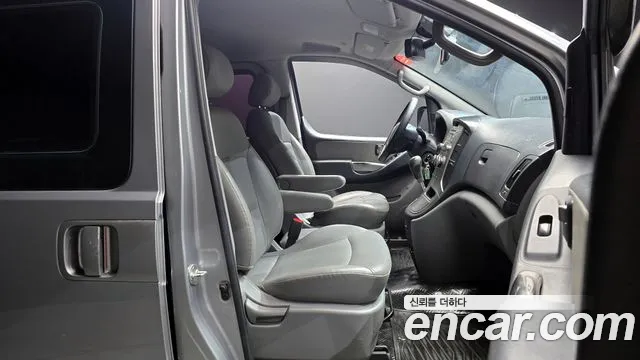 Hyundai Starex 2014 — фото 11