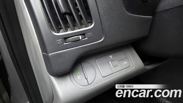 Hyundai Starex 2014 — фото 16