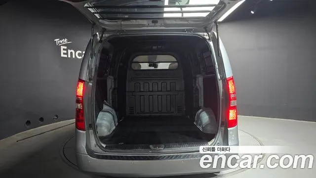 Hyundai Starex 2014 — фото 20