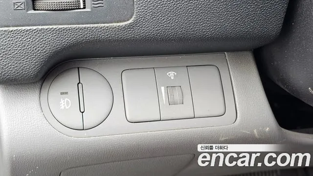 Hyundai Starex 2011 — фото 17