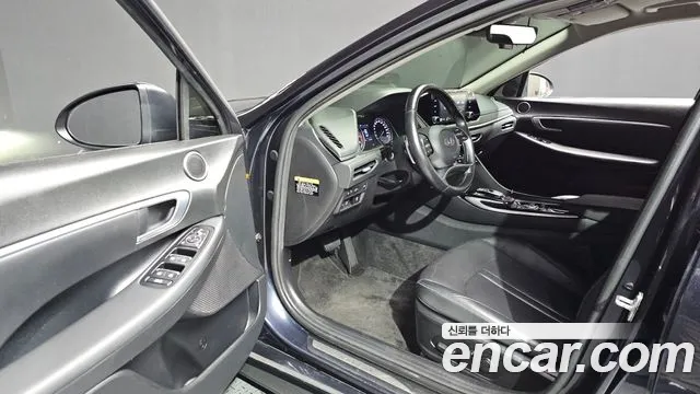 Hyundai Sonata 2020 — фото 13