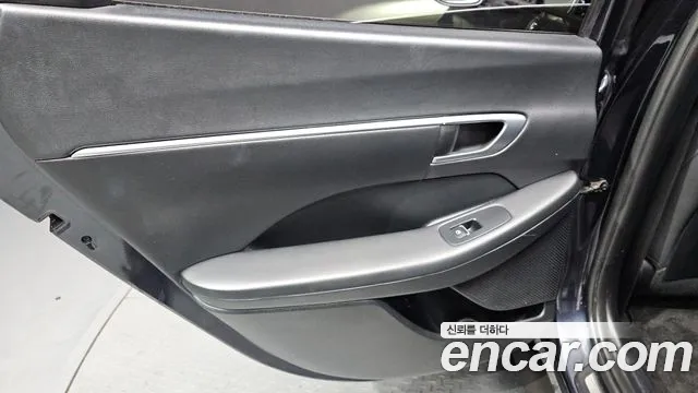 Hyundai Sonata 2020 — фото 15