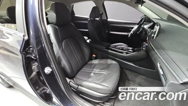 Hyundai Sonata 2020 — фото 16