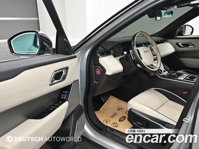 Land Rover Range Rover Velar 2018 — фото 11