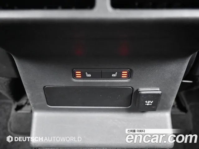 Land Rover Range Rover Velar 2018 — фото 16