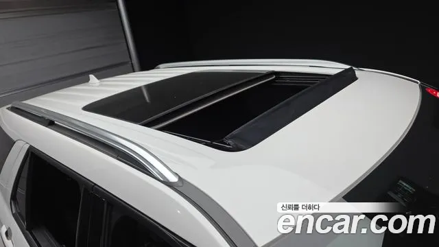Ford Explorer 2021 — фото 19
