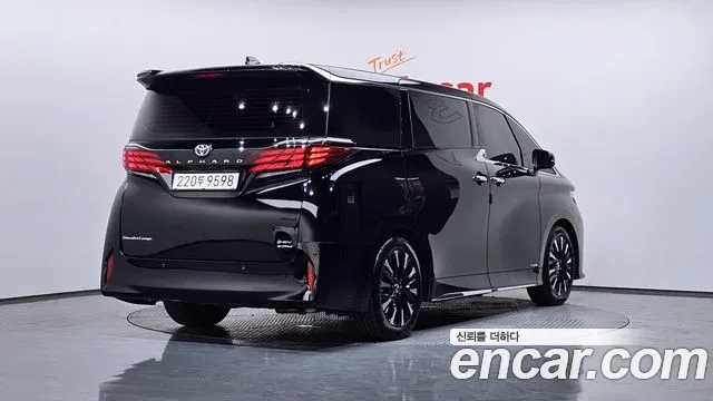 Toyota Alphard 2025 — фото 2
