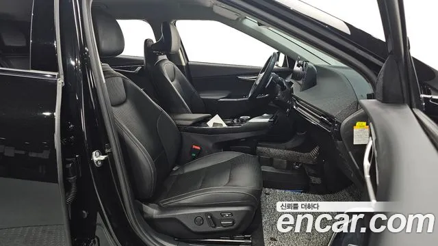 Kia EV6 2023 — фото 13