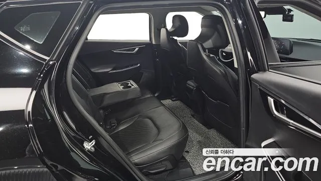 Kia EV6 2023 — фото 16