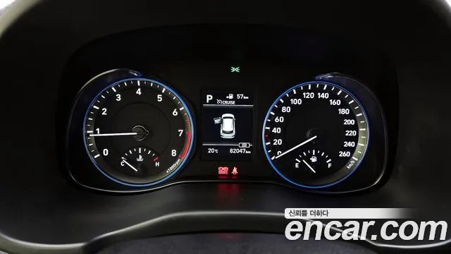Hyundai Kona 2018 — фото 11