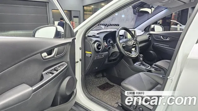 Hyundai Kona 2018 — фото 13