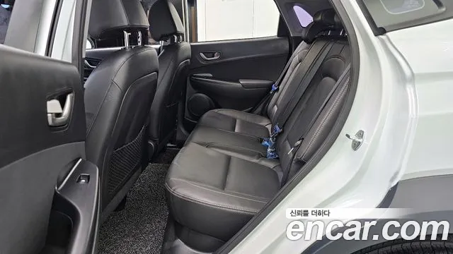 Hyundai Kona 2018 — фото 18