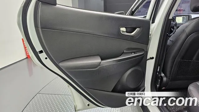 Hyundai Kona 2018 — фото 15