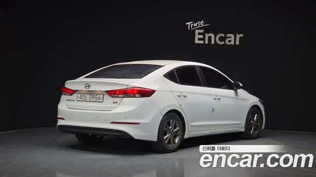 Hyundai AVANTE 2016 — фото 2