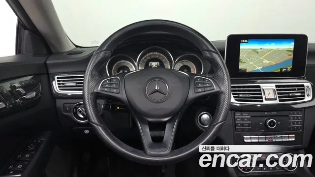 Mercedes-Benz CLS-Class 2016 — фото 14