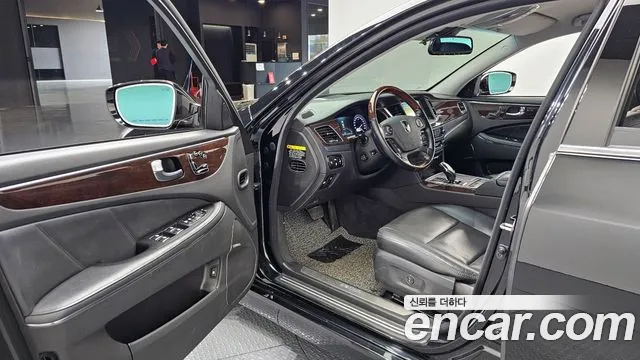 Hyundai Equus 2015 — фото 10