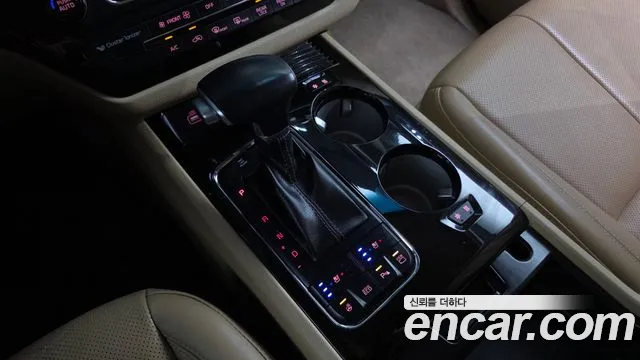 Kia Canival 2018 — фото 12