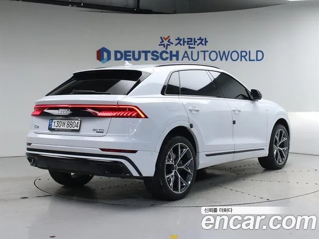 Audi Q8 2023 — фото 2