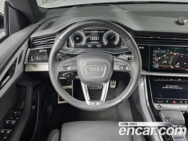 Audi Q8 2023 — фото 13