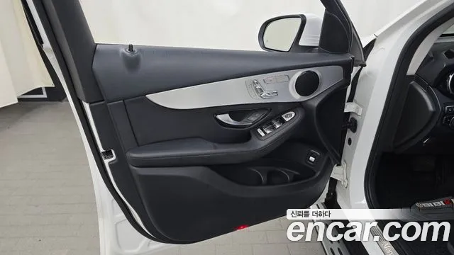 Mercedes-Benz GLC-Class 2018 — фото 14