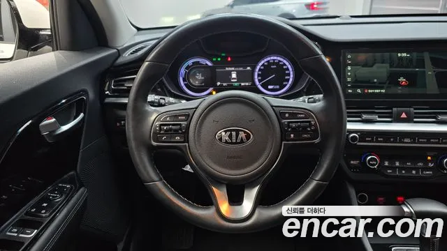 Kia Niro 2021 — фото 19