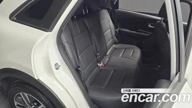Kia Niro 2021 — фото 16