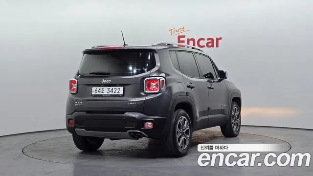 Jeep Renegade 2016 — фото 2