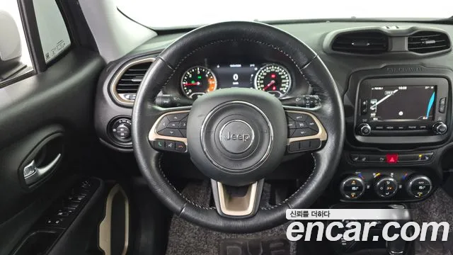 Jeep Renegade 2016 — фото 13