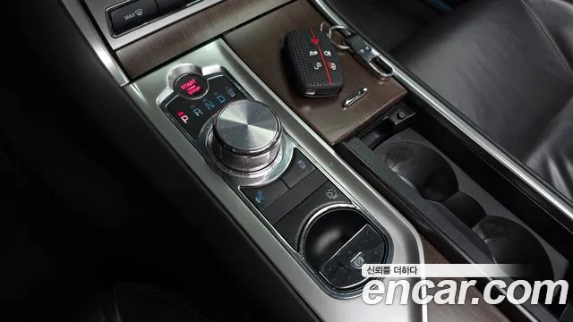 Jaguar XF 2014 — фото 12
