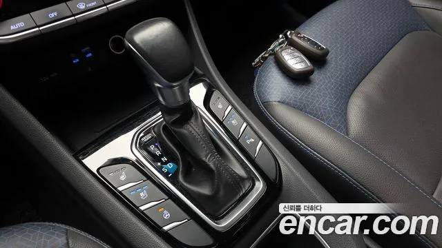 Hyundai Ioniq 2016 — фото 12