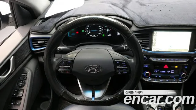 Hyundai Ioniq 2016 — фото 19